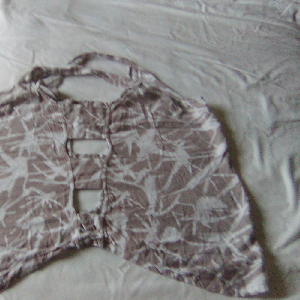 Tank - Picture 2 of 2